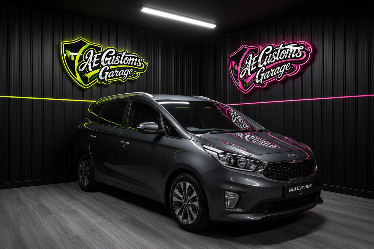 Kia Carens en AE Customs Garage