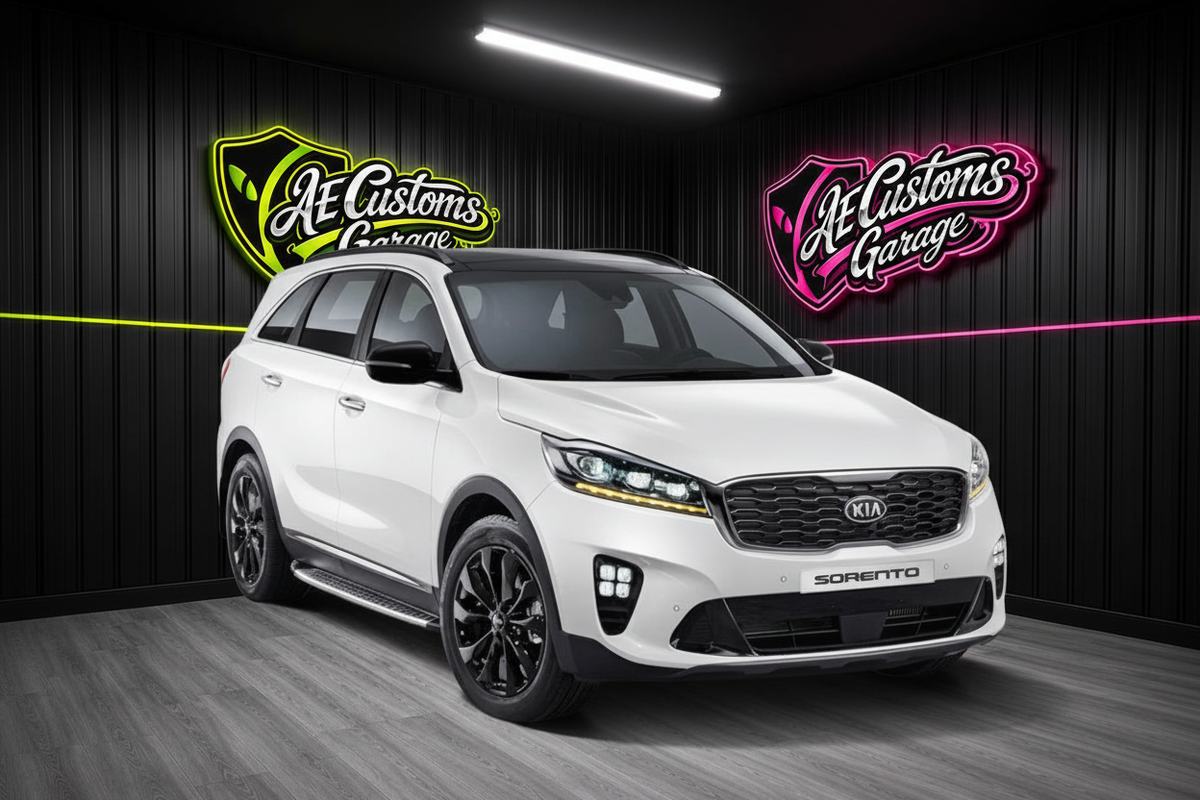 Kia Sorento Blanca en AE Customs Garage